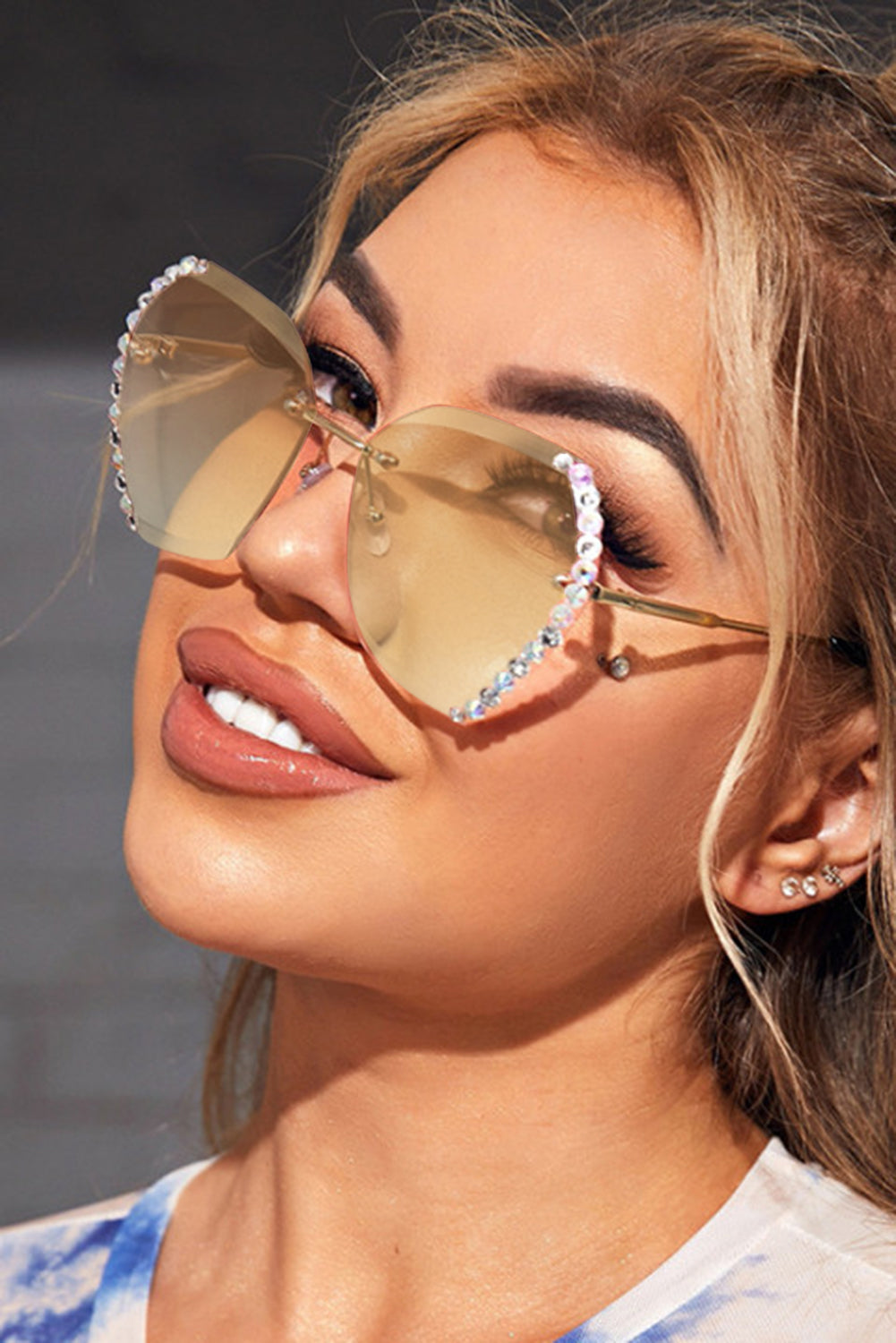 Gray Rhinestone Trim Rimless Sunglasses